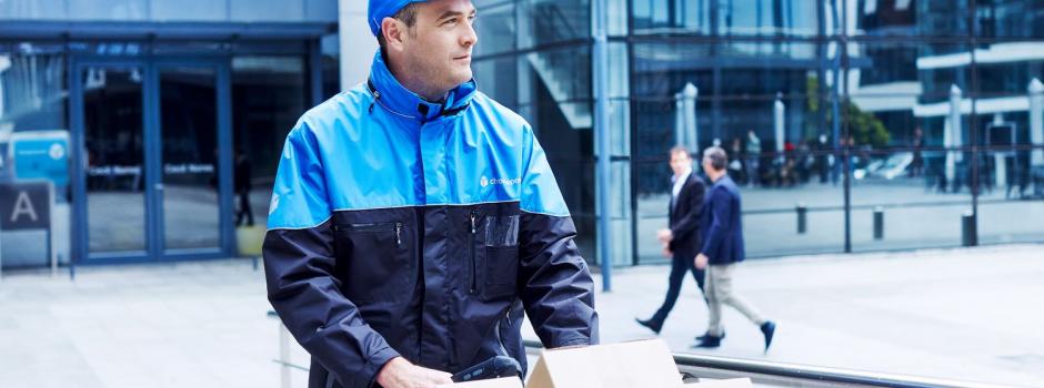 powerpoint-online_srgb-chronopost_driver_business_district_kx_6884.jpg